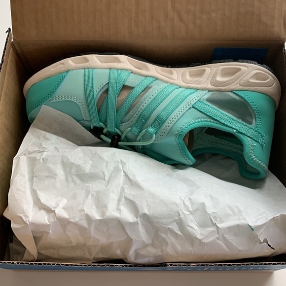 COLUMBIA Youth Okolona Size 4 - Picture 9 of 10